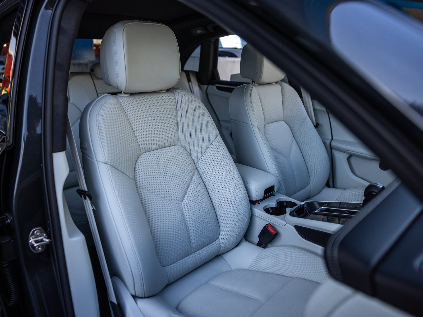 2026 Porsche Macan Macan S
