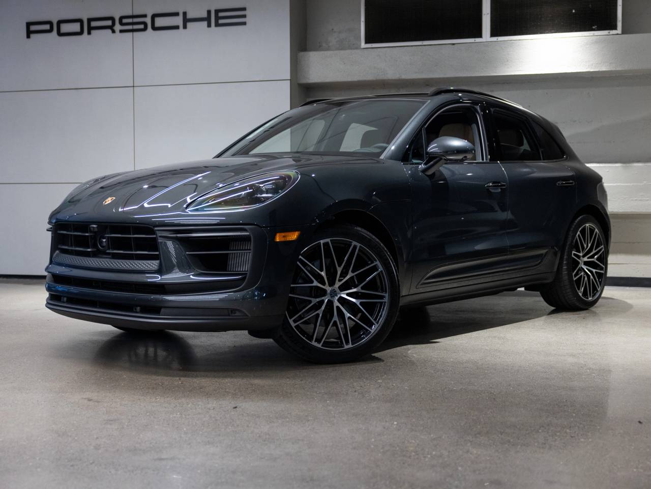2025 Porsche Macan Macan S