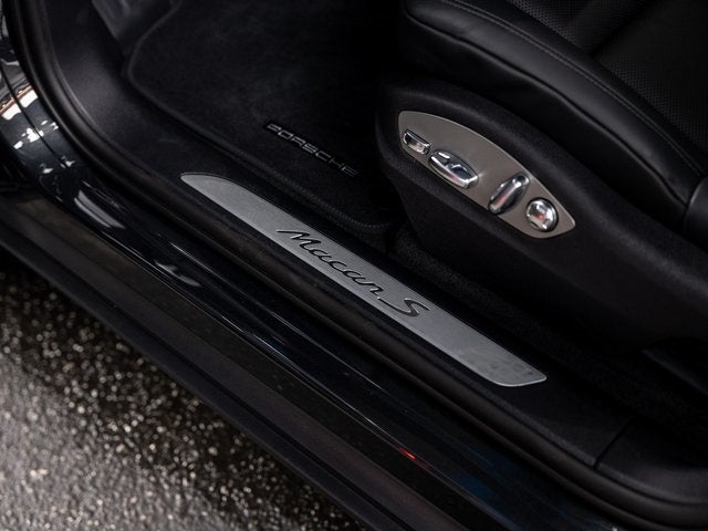 2026 Porsche Macan Macan S