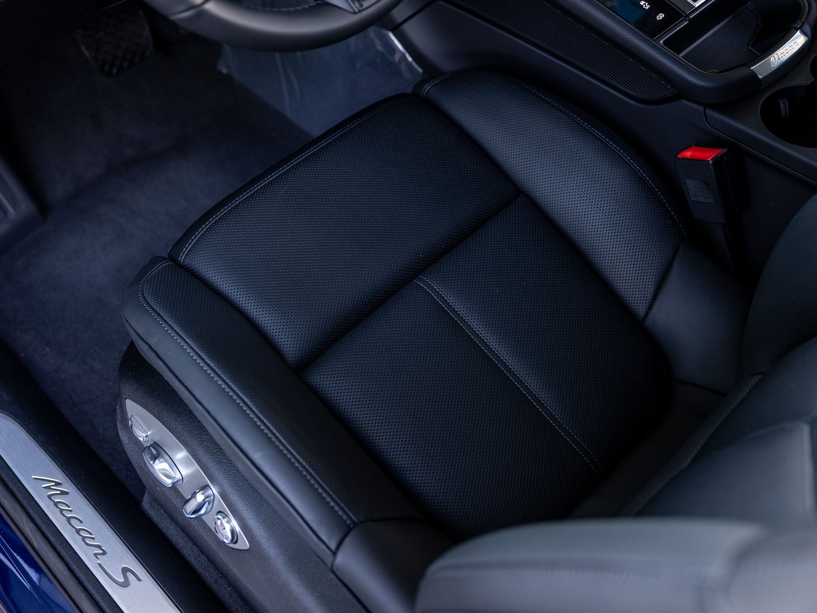 2026 Porsche Macan Macan S