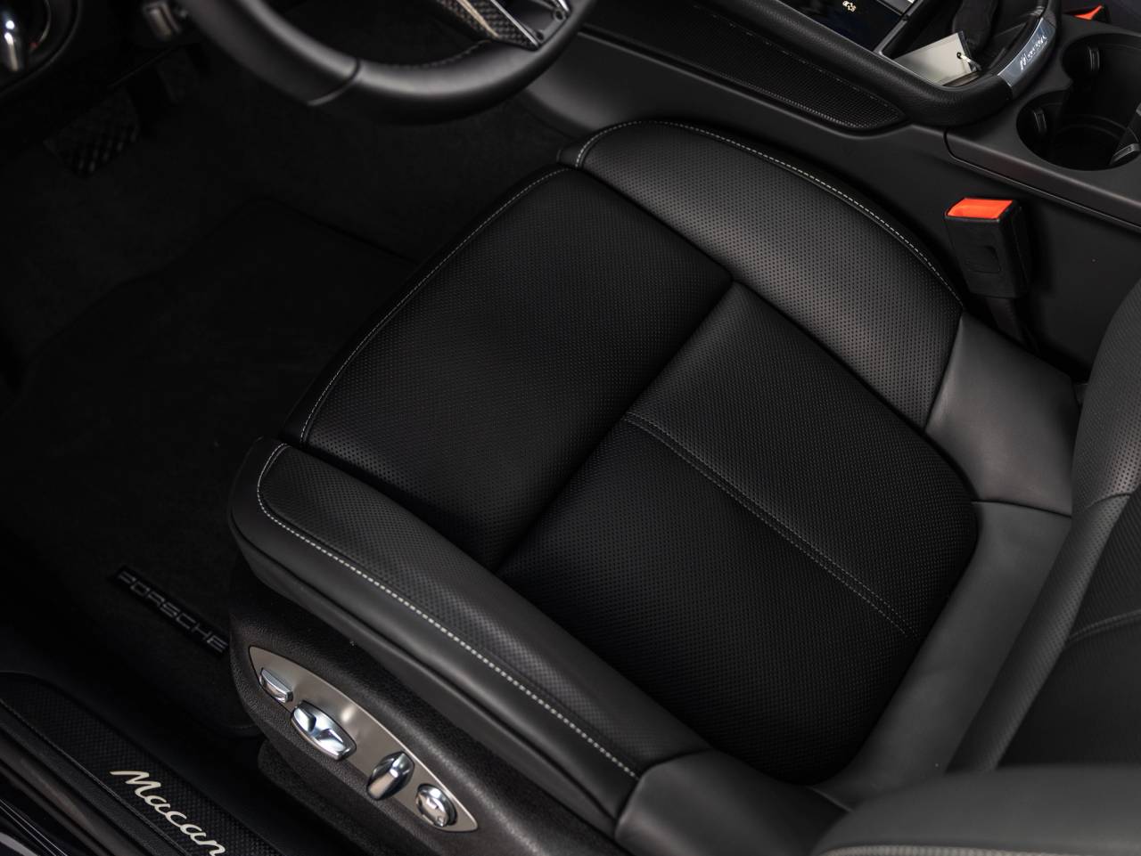 2026 Porsche Macan Macan S