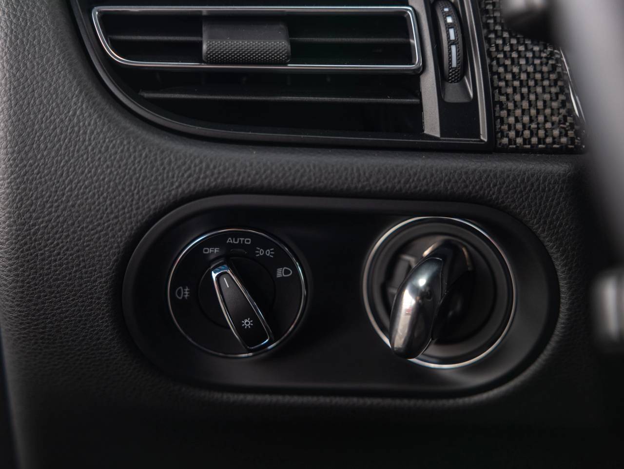 2026 Porsche Macan Macan S