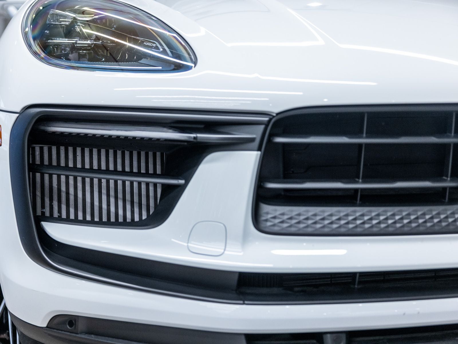 2025 Porsche Macan S