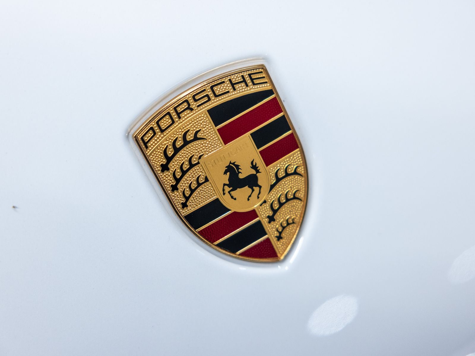 2025 Porsche Macan S