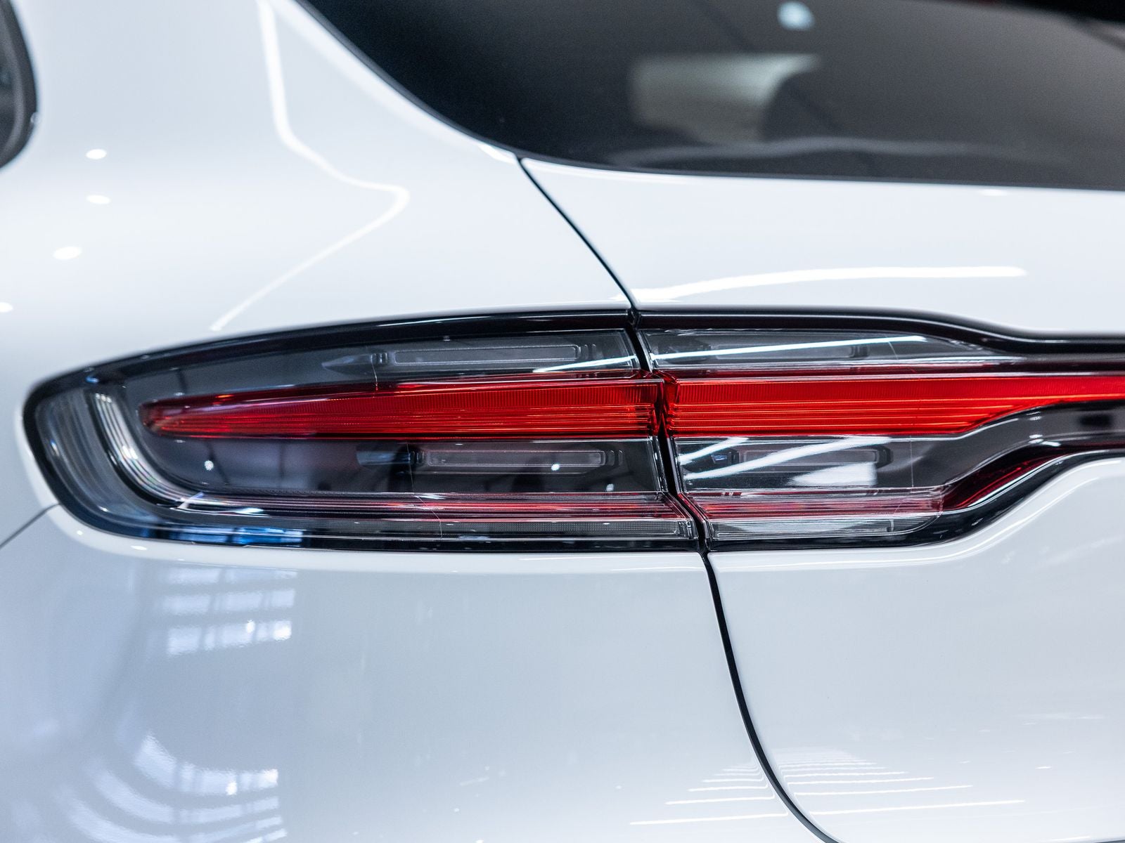 2025 Porsche Macan S