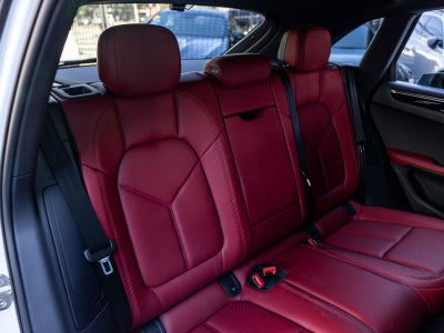 2025 Porsche Macan S