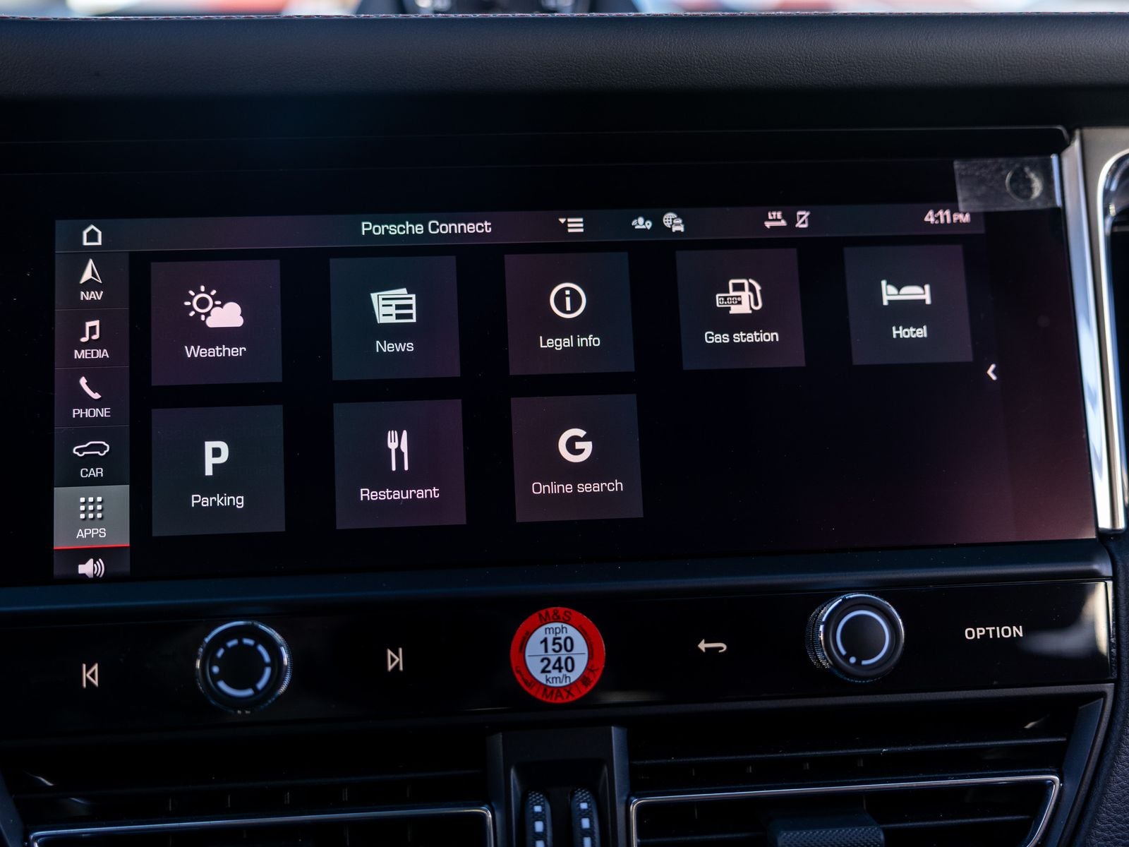 2025 Porsche Macan S