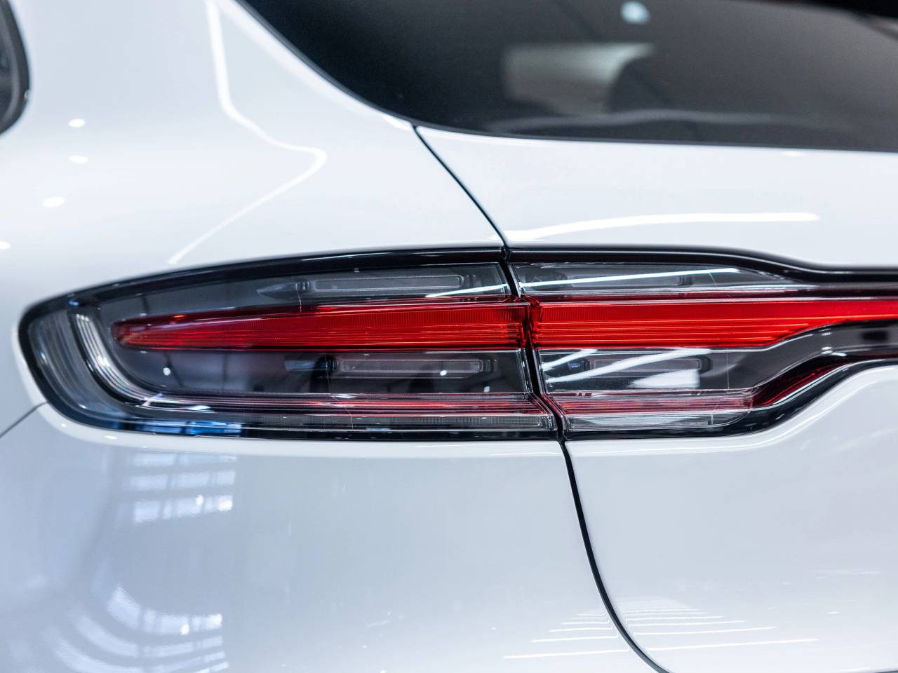 2025 Porsche Macan Macan S