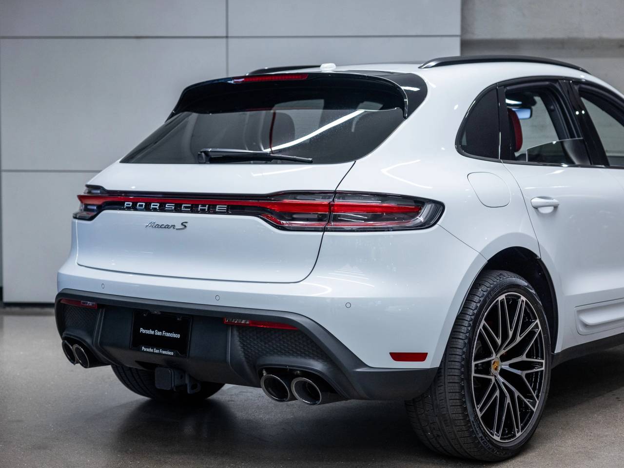 2025 Porsche Macan Macan S
