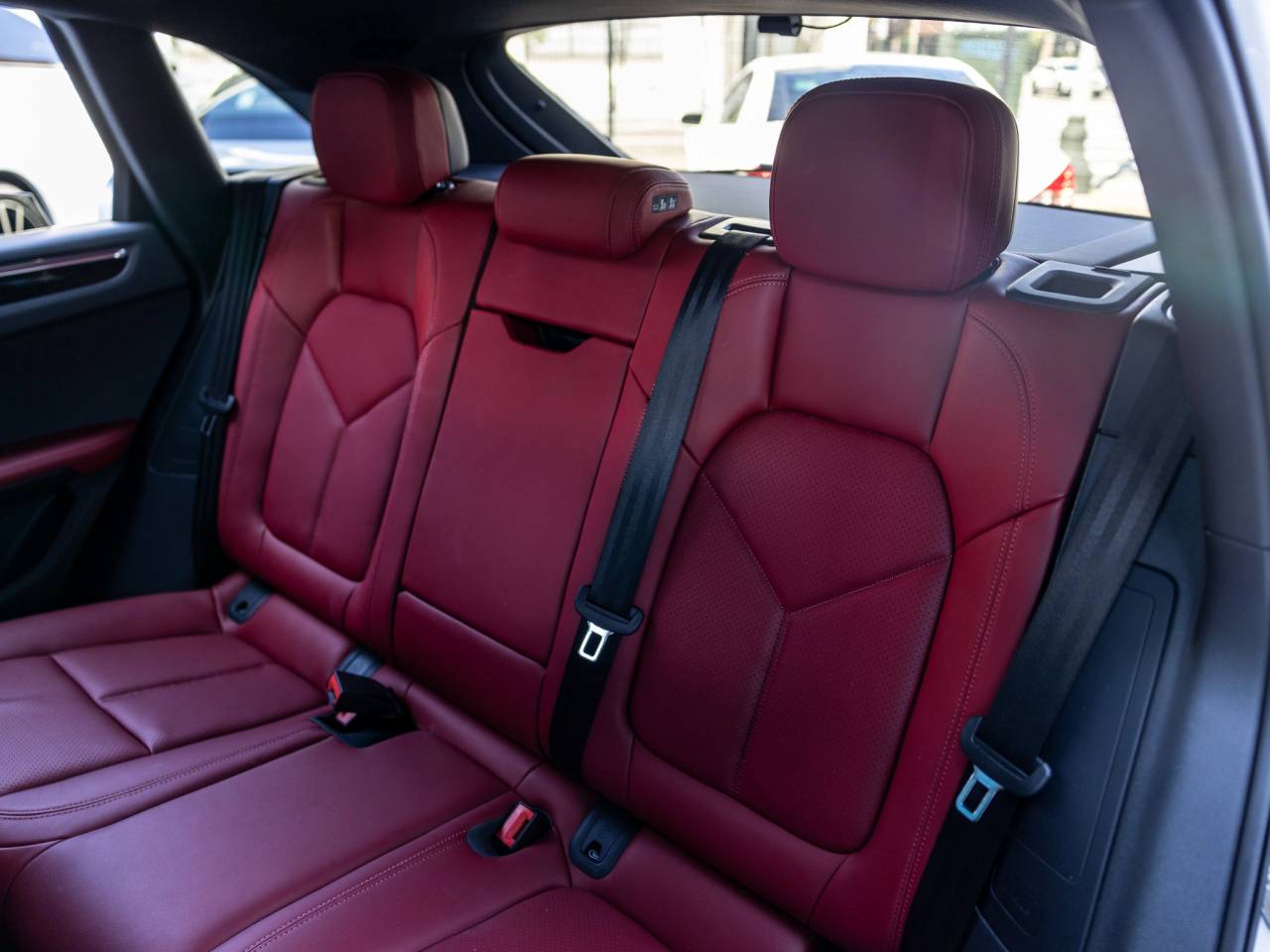 2025 Porsche Macan Macan S