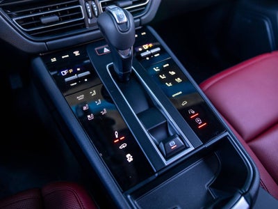2025 Porsche Macan Macan S