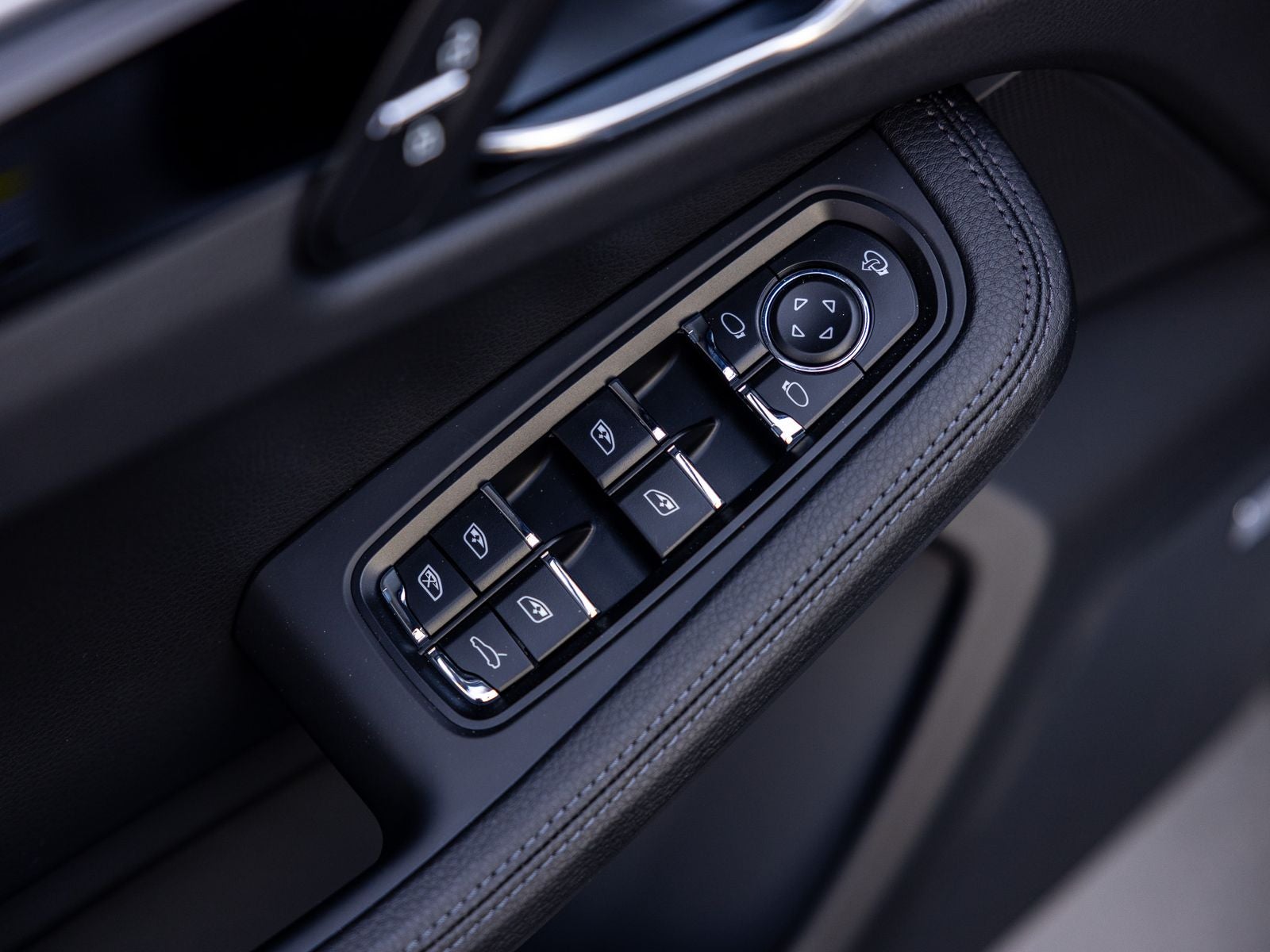 2026 Porsche Macan Macan S