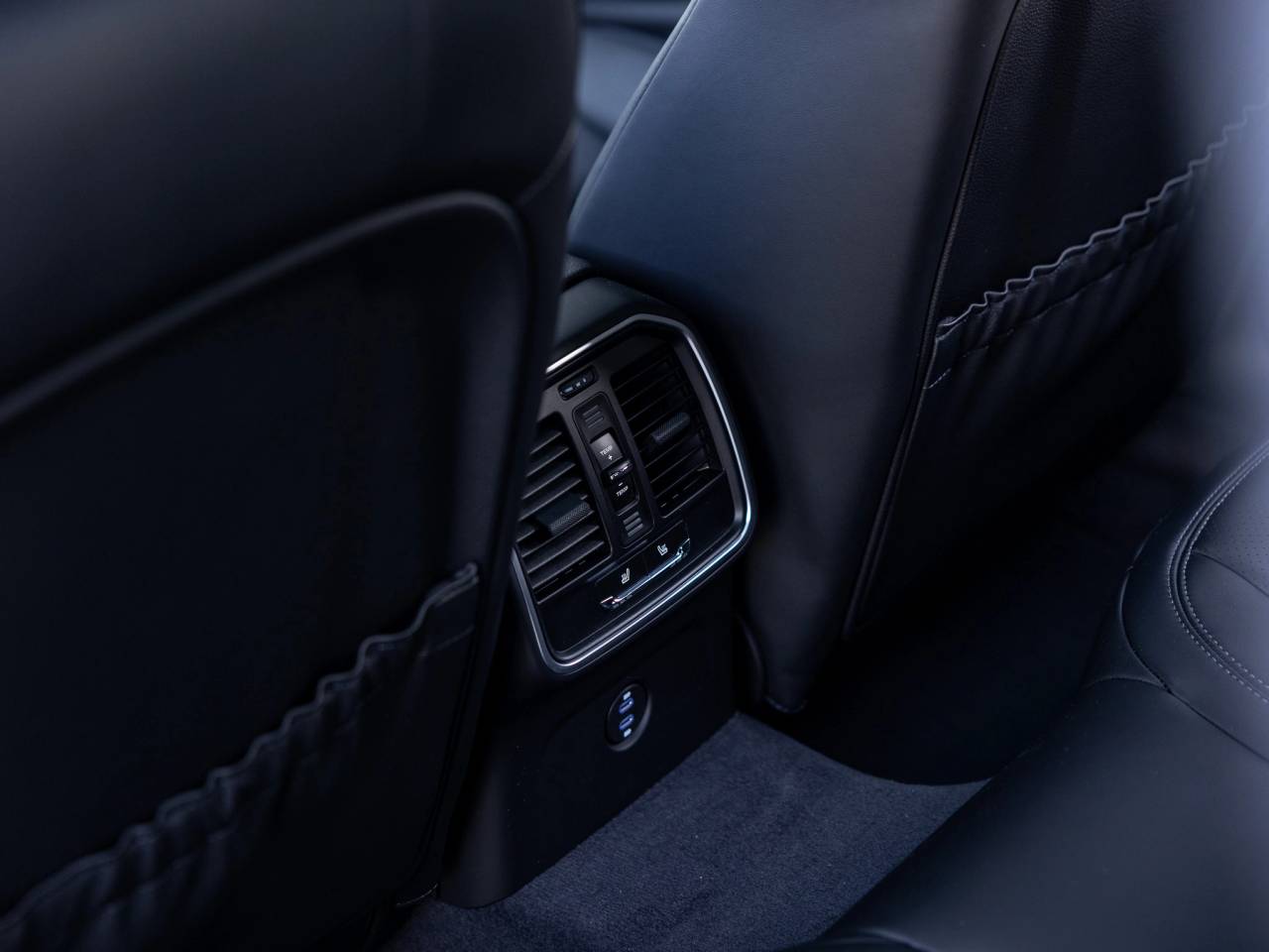 2026 Porsche Macan Macan S