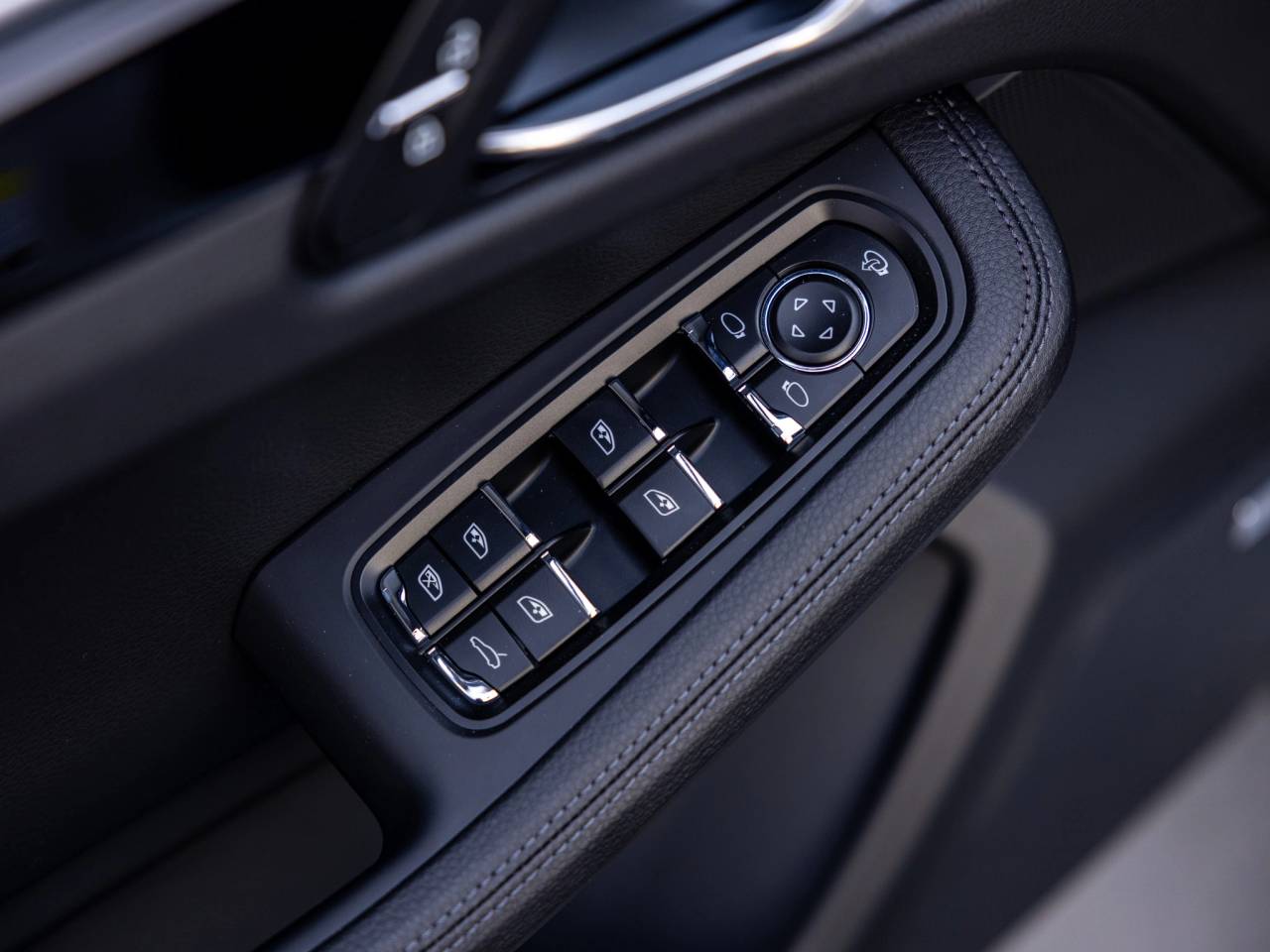 2026 Porsche Macan Macan S