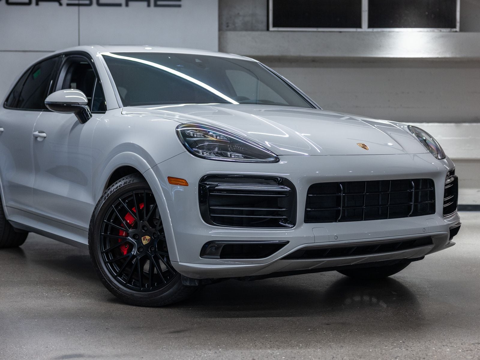 2023 Porsche Cayenne GTS