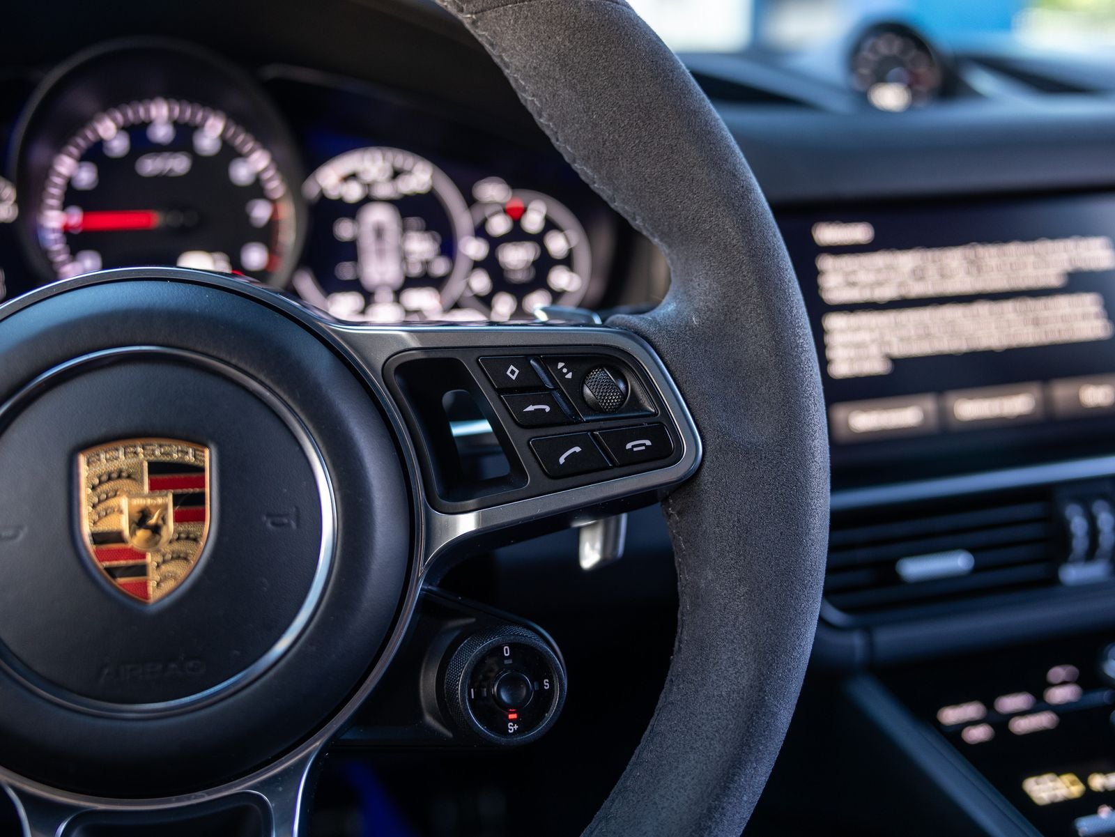 2023 Porsche Cayenne GTS