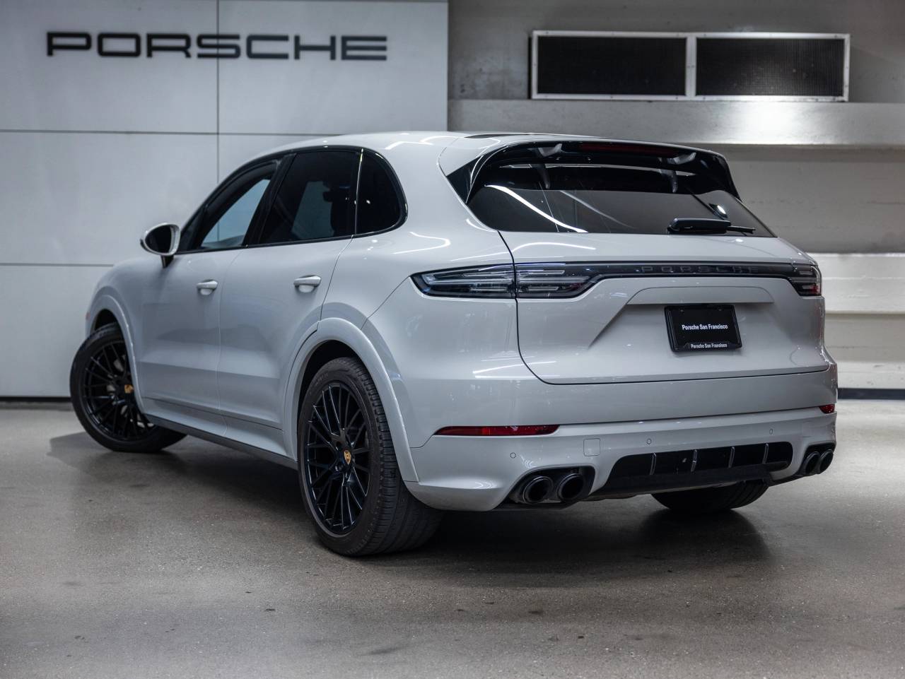2023 Porsche Cayenne GTS