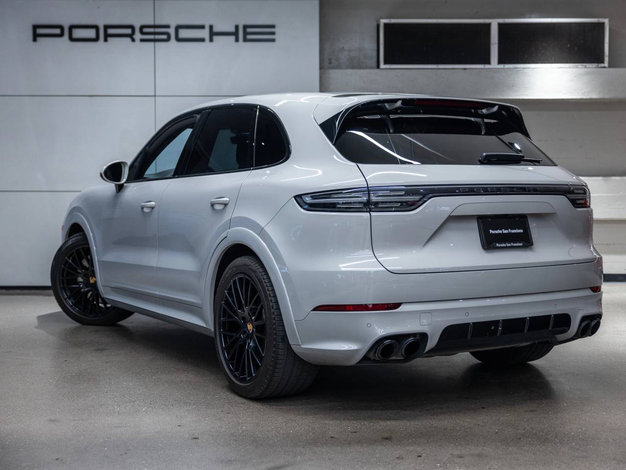 2023 Porsche Cayenne GTS