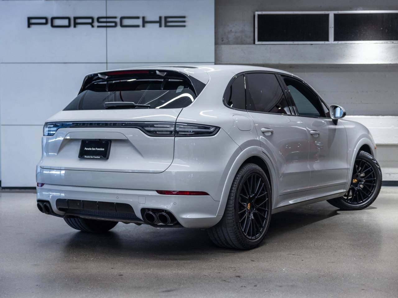 2023 Porsche Cayenne GTS