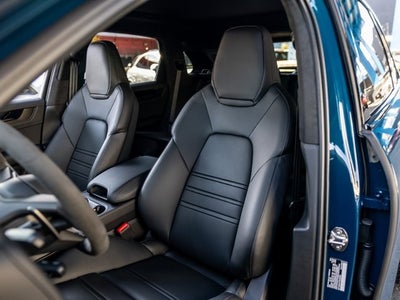 2026 Porsche Cayenne Cayenne GTS