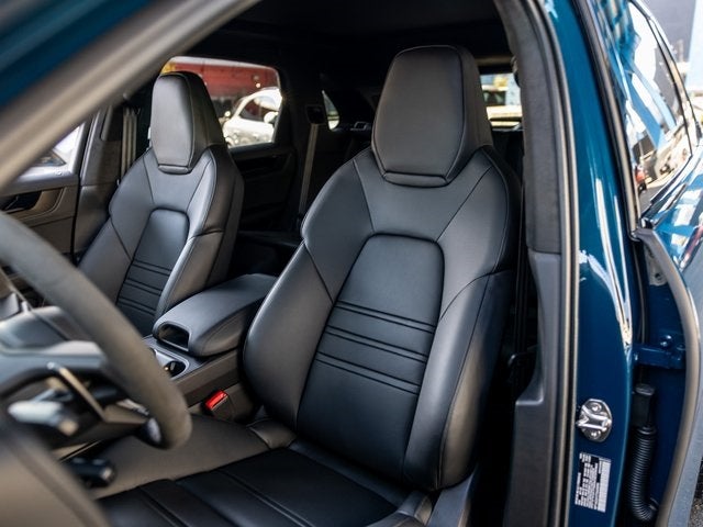 2026 Porsche Cayenne Cayenne GTS