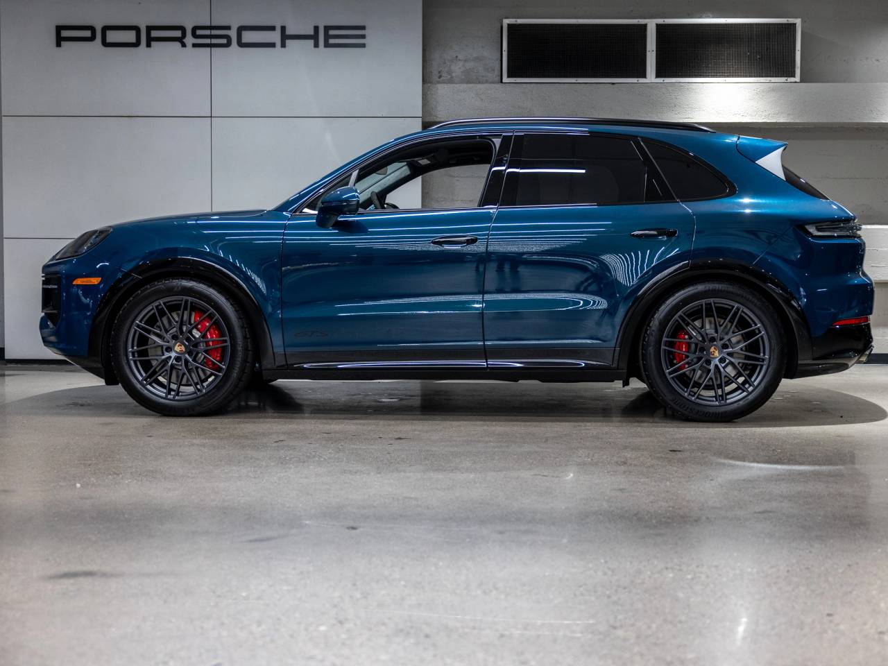 2026 Porsche Cayenne Cayenne GTS