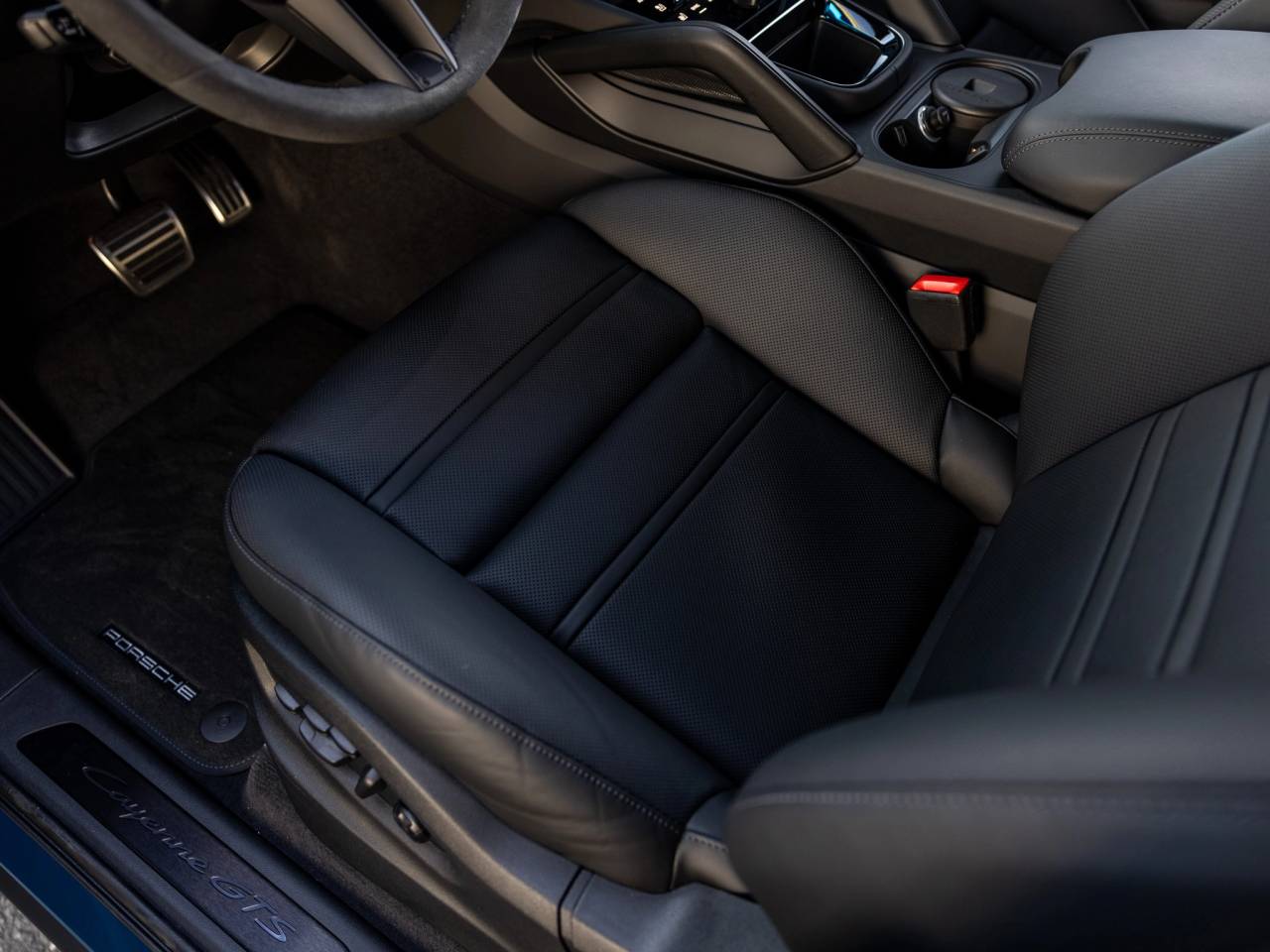 2026 Porsche Cayenne Cayenne GTS