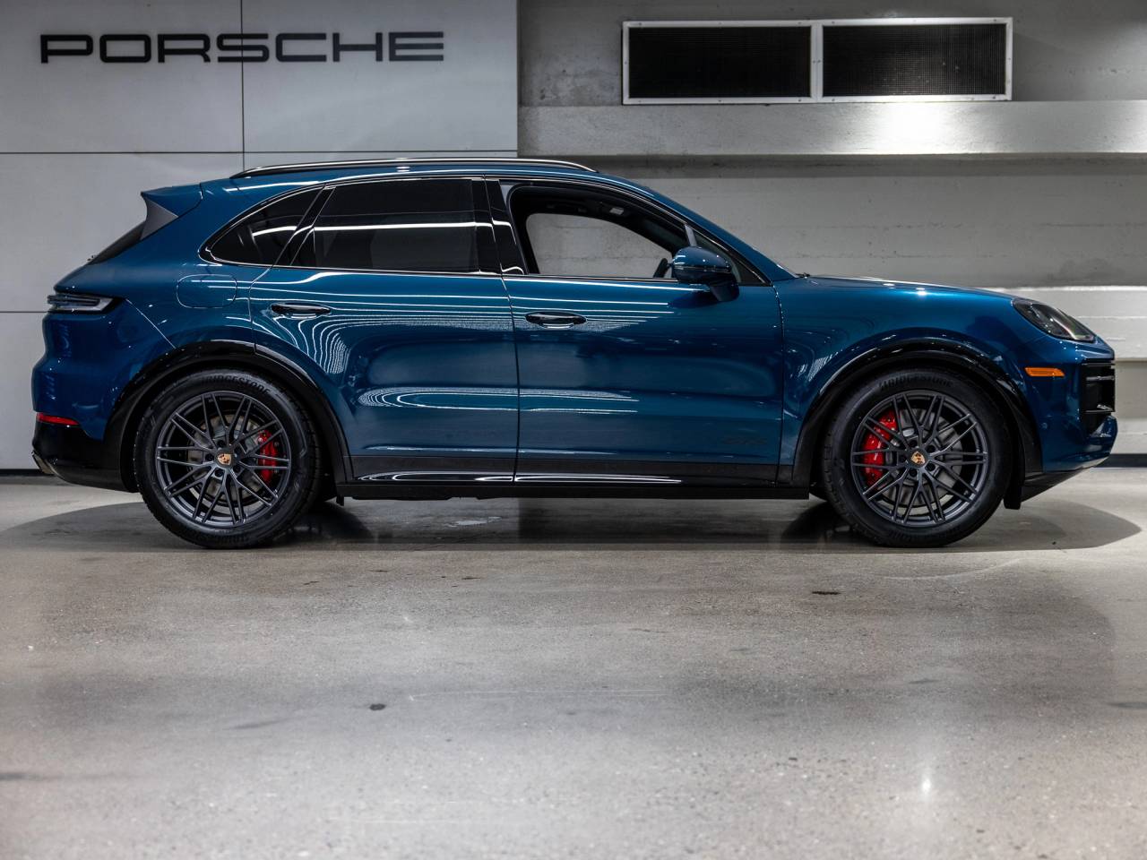 2026 Porsche Cayenne Cayenne GTS