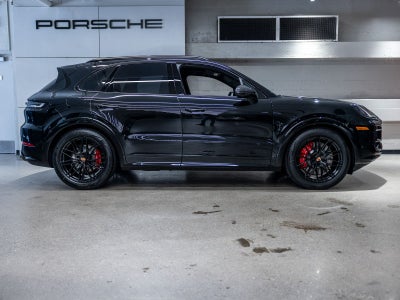 2026 Porsche Cayenne Cayenne GTS