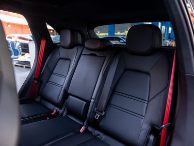 2026 Porsche Cayenne Cayenne GTS