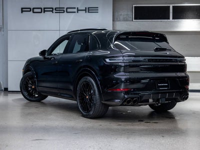 2026 Porsche Cayenne Cayenne GTS