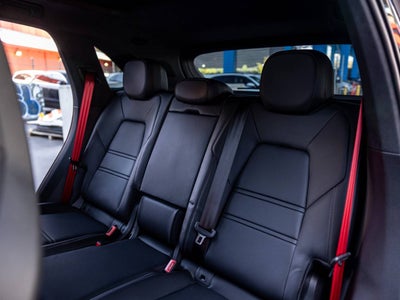 2026 Porsche Cayenne Cayenne GTS