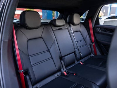 2026 Porsche Cayenne Cayenne GTS