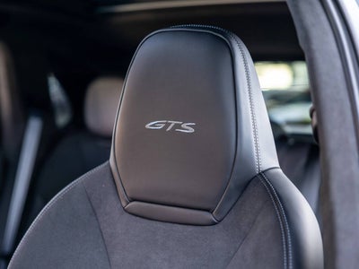 2025 Porsche Cayenne GTS