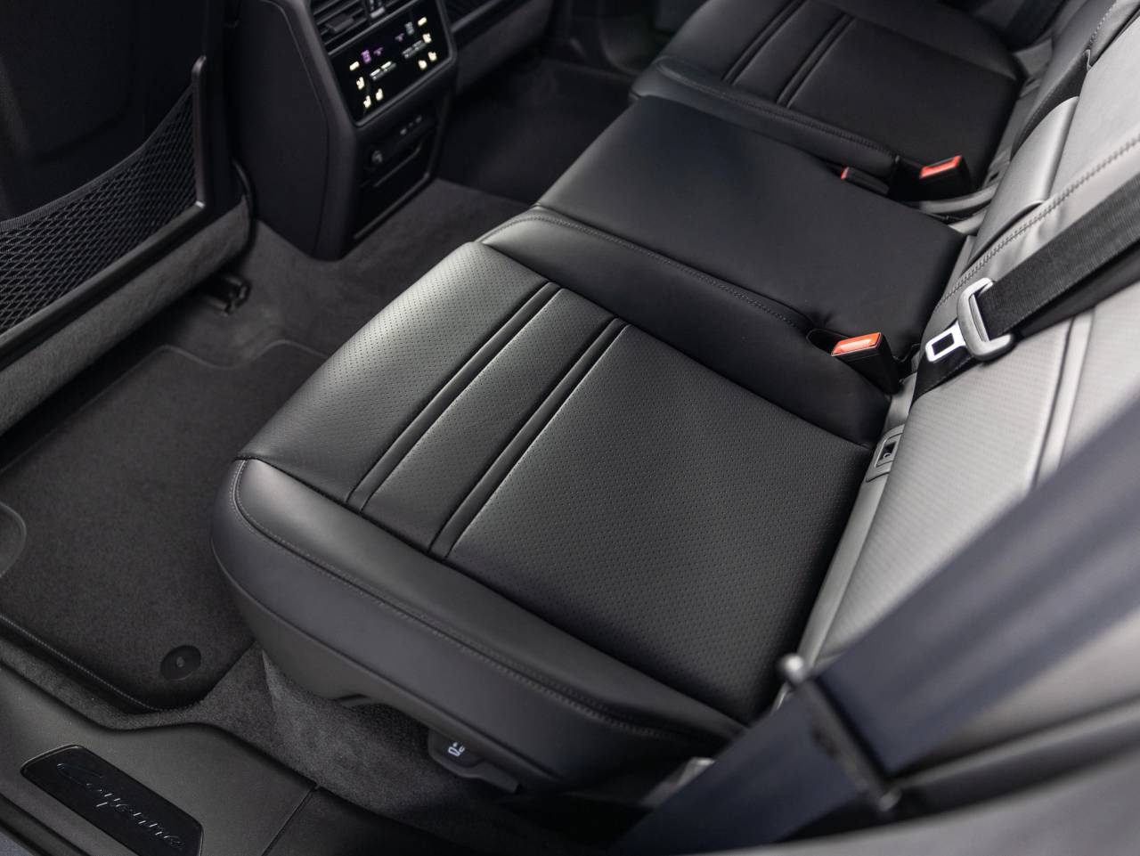 2026 Porsche Cayenne Cayenne GTS