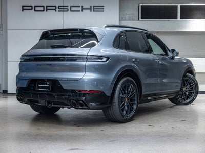 2026 Porsche Cayenne Cayenne GTS