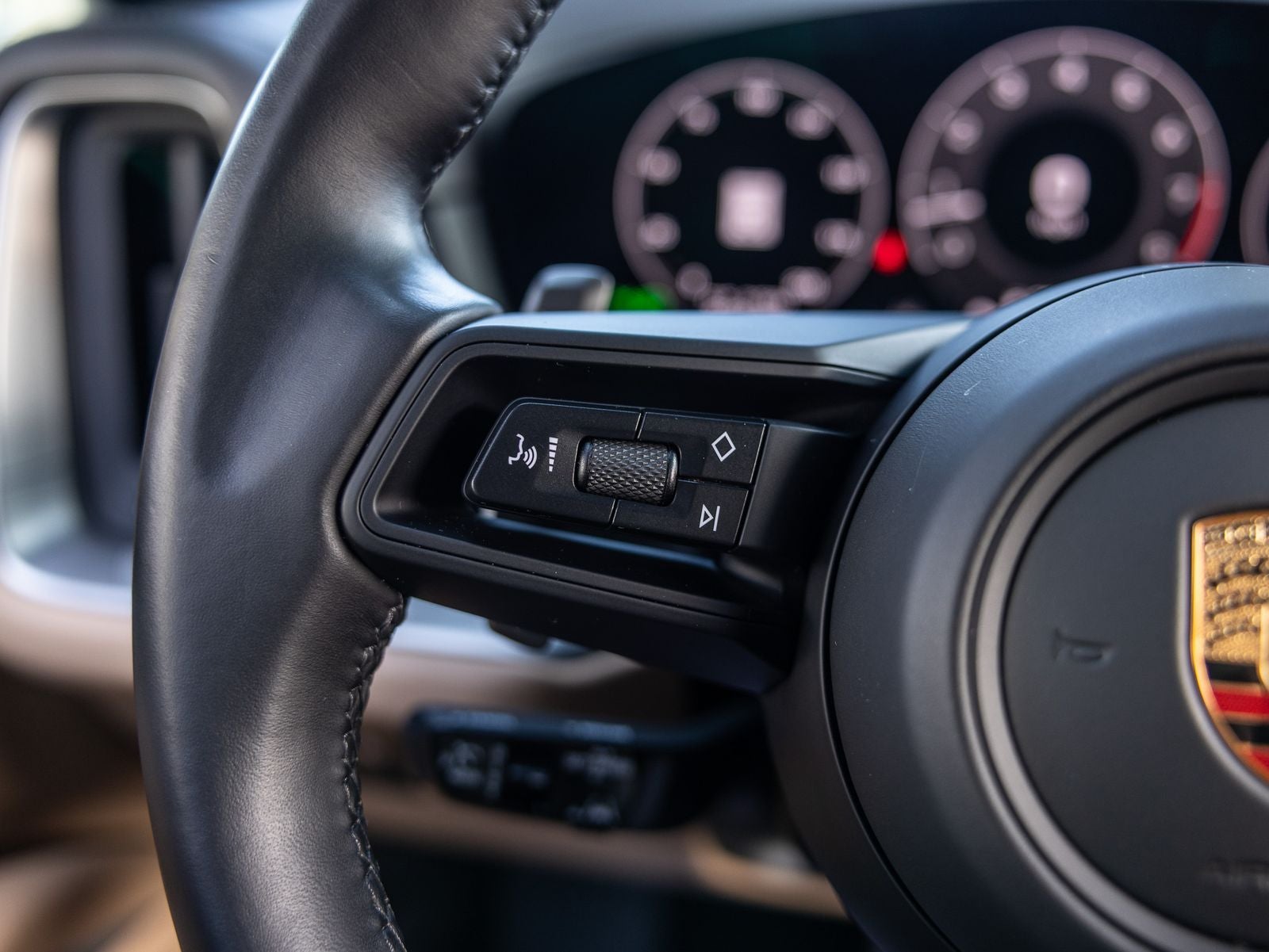 2024 Porsche Cayenne S