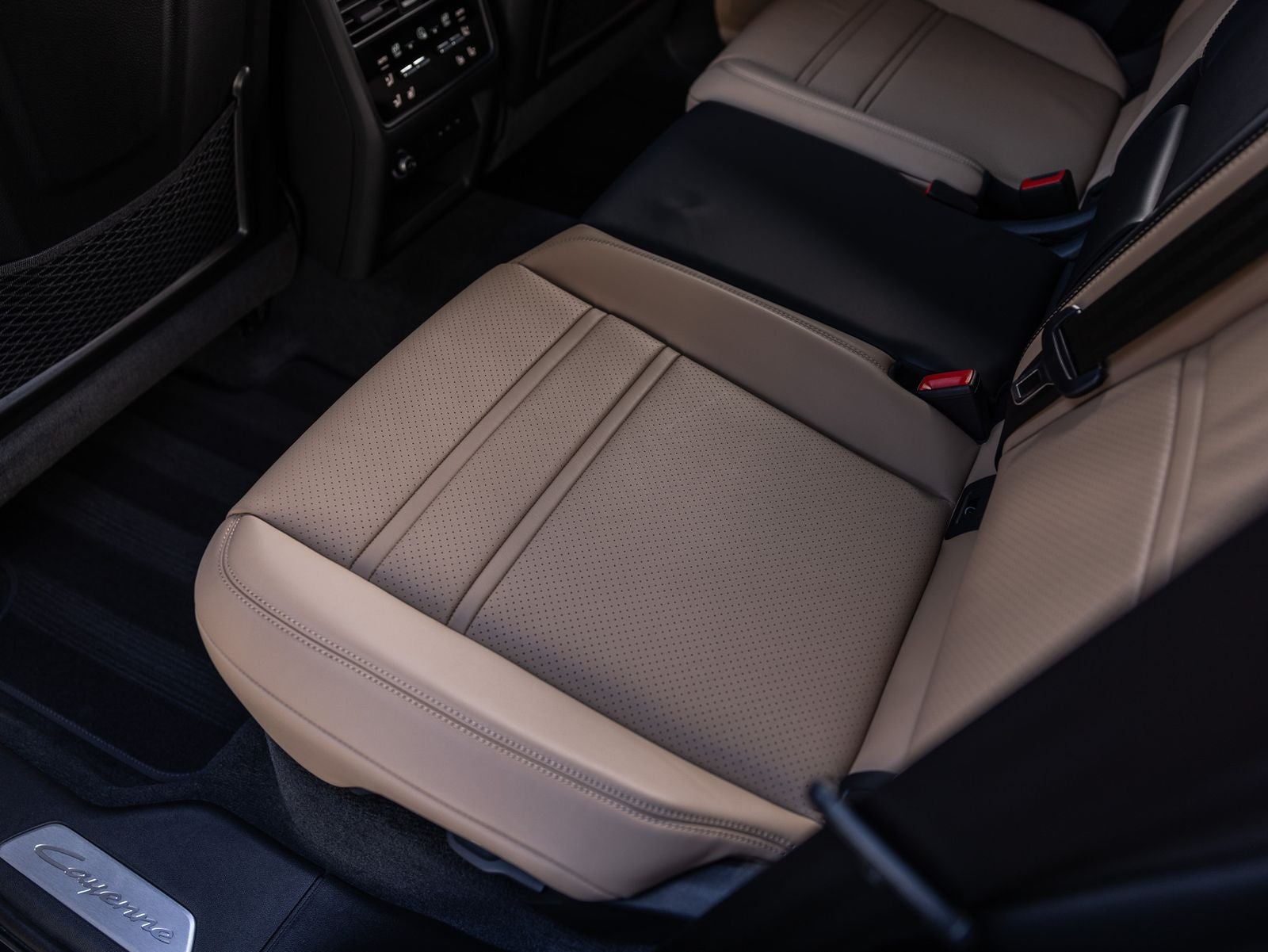 2024 Porsche Cayenne S