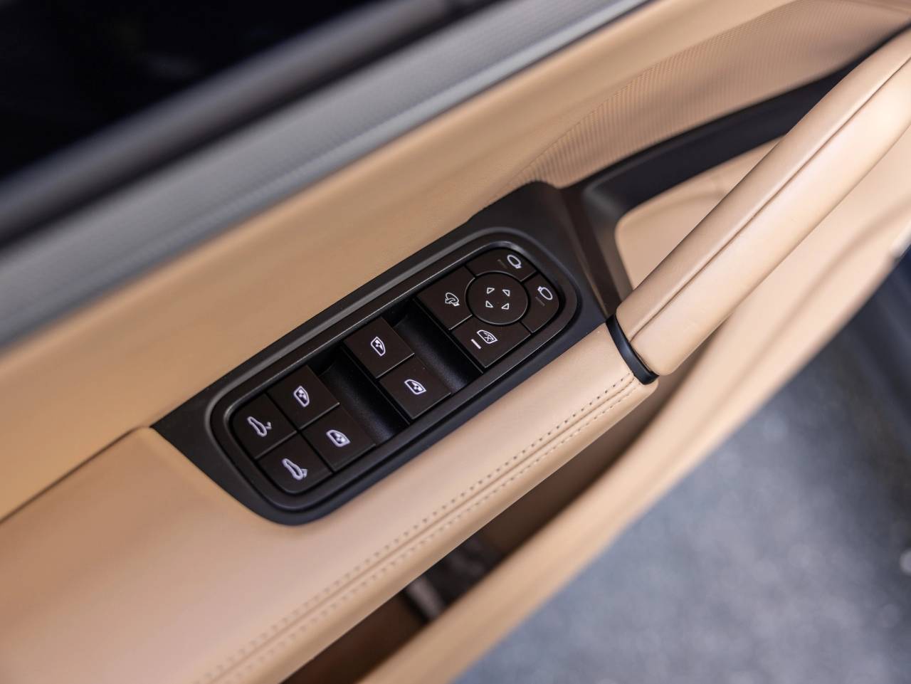 2024 Porsche Cayenne S