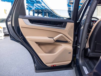 2024 Porsche Cayenne S