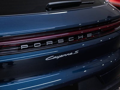 2024 Porsche Cayenne S