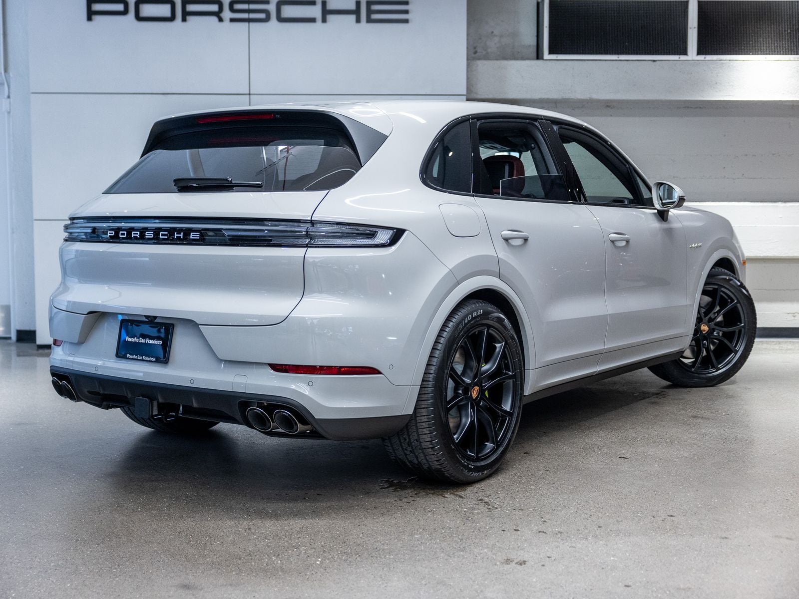 2026 Porsche Cayenne S E-Hybrid