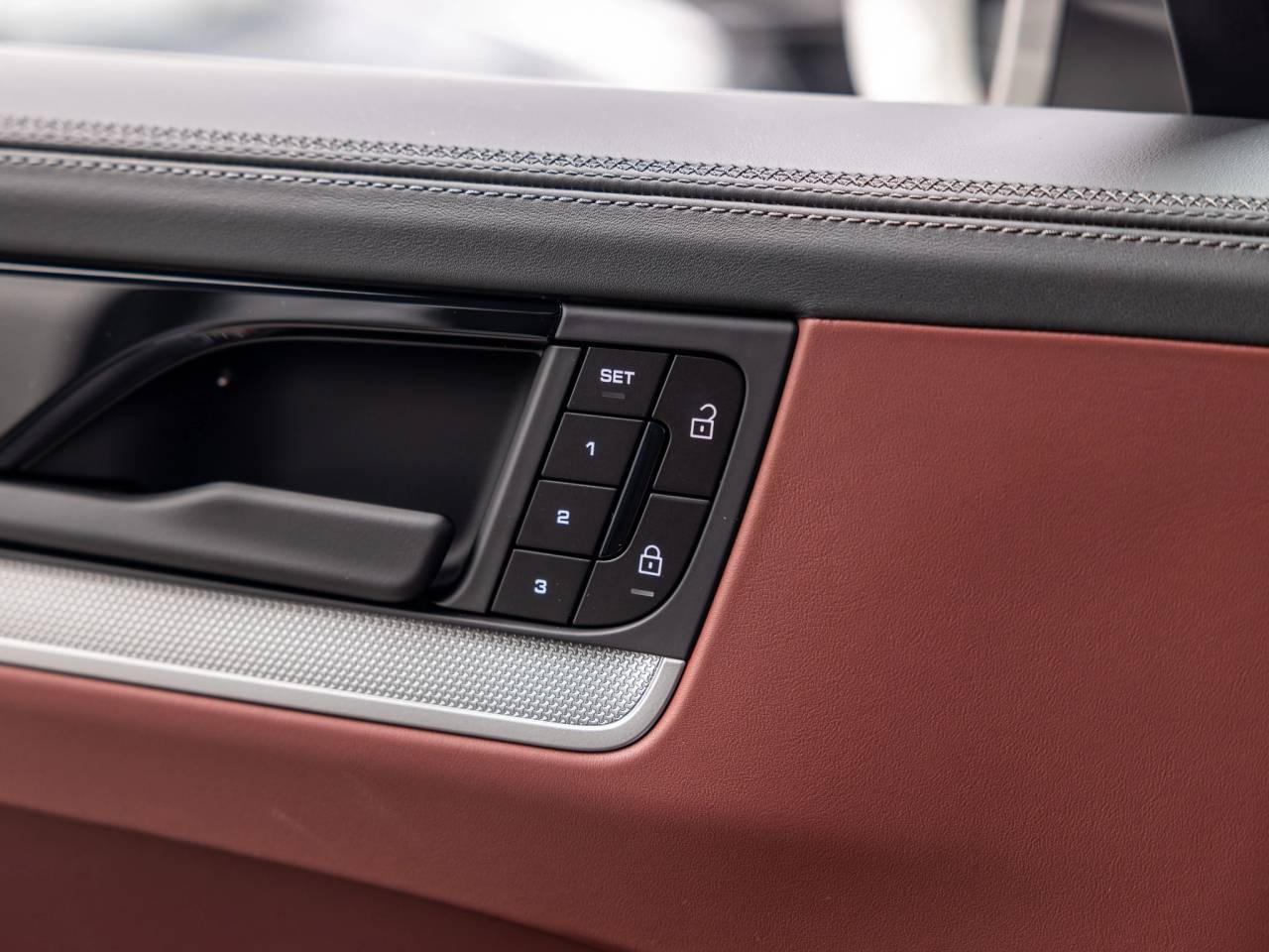 2026 Porsche Cayenne S E-Hybrid