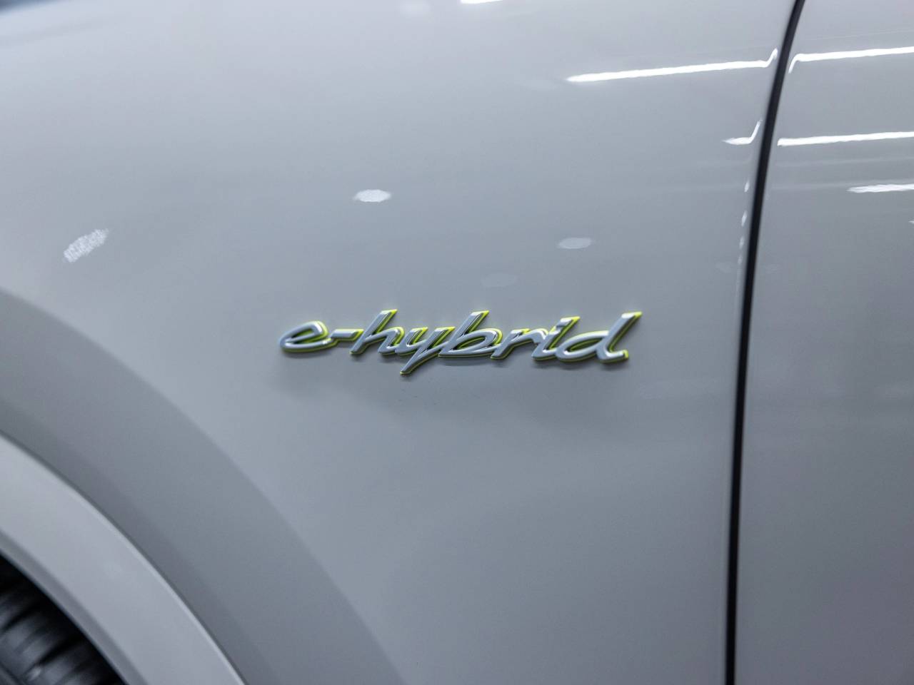 2026 Porsche Cayenne S E-Hybrid