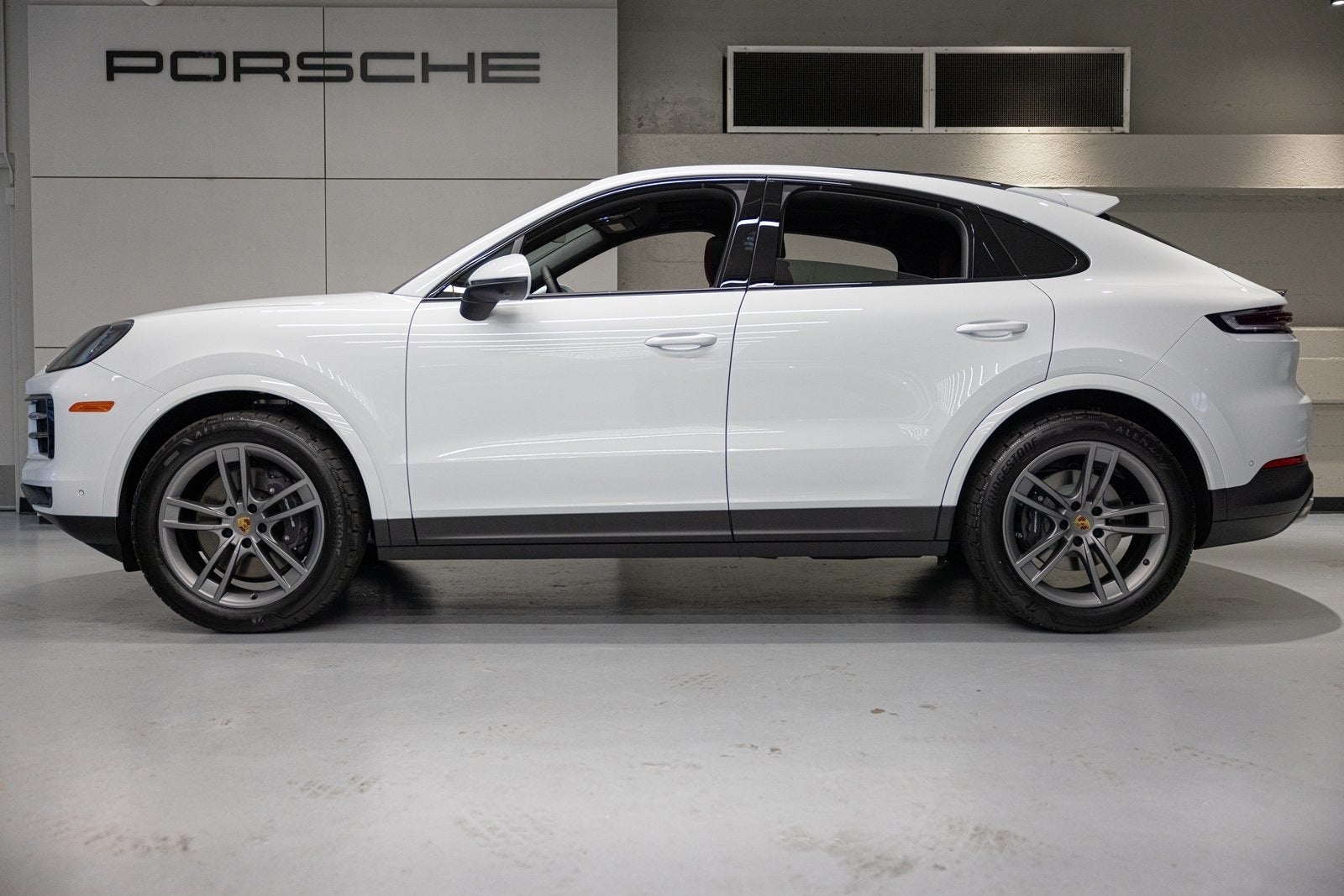 2024 Porsche Cayenne Coupe Base
