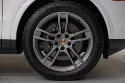 2024 Porsche Cayenne Coupe Base