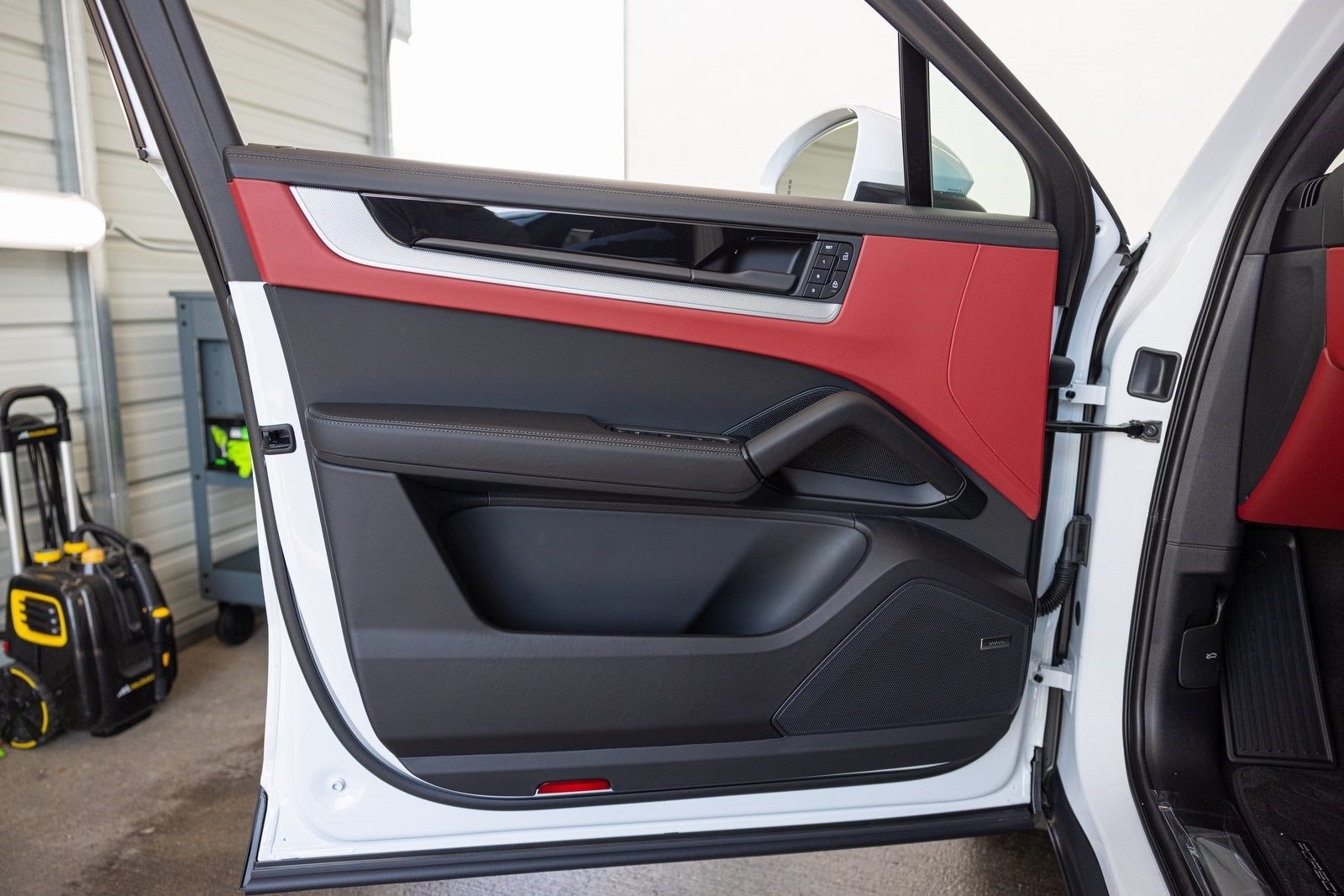 2024 Porsche Cayenne Coupe Base