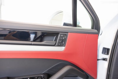 2024 Porsche Cayenne Coupe Base