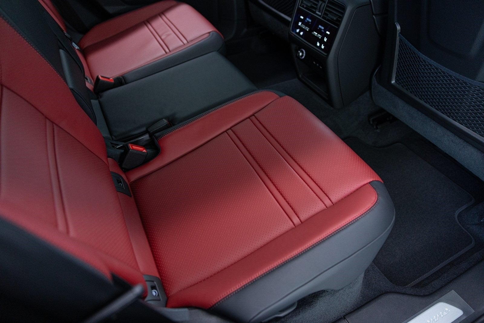 2024 Porsche Cayenne Coupe Base