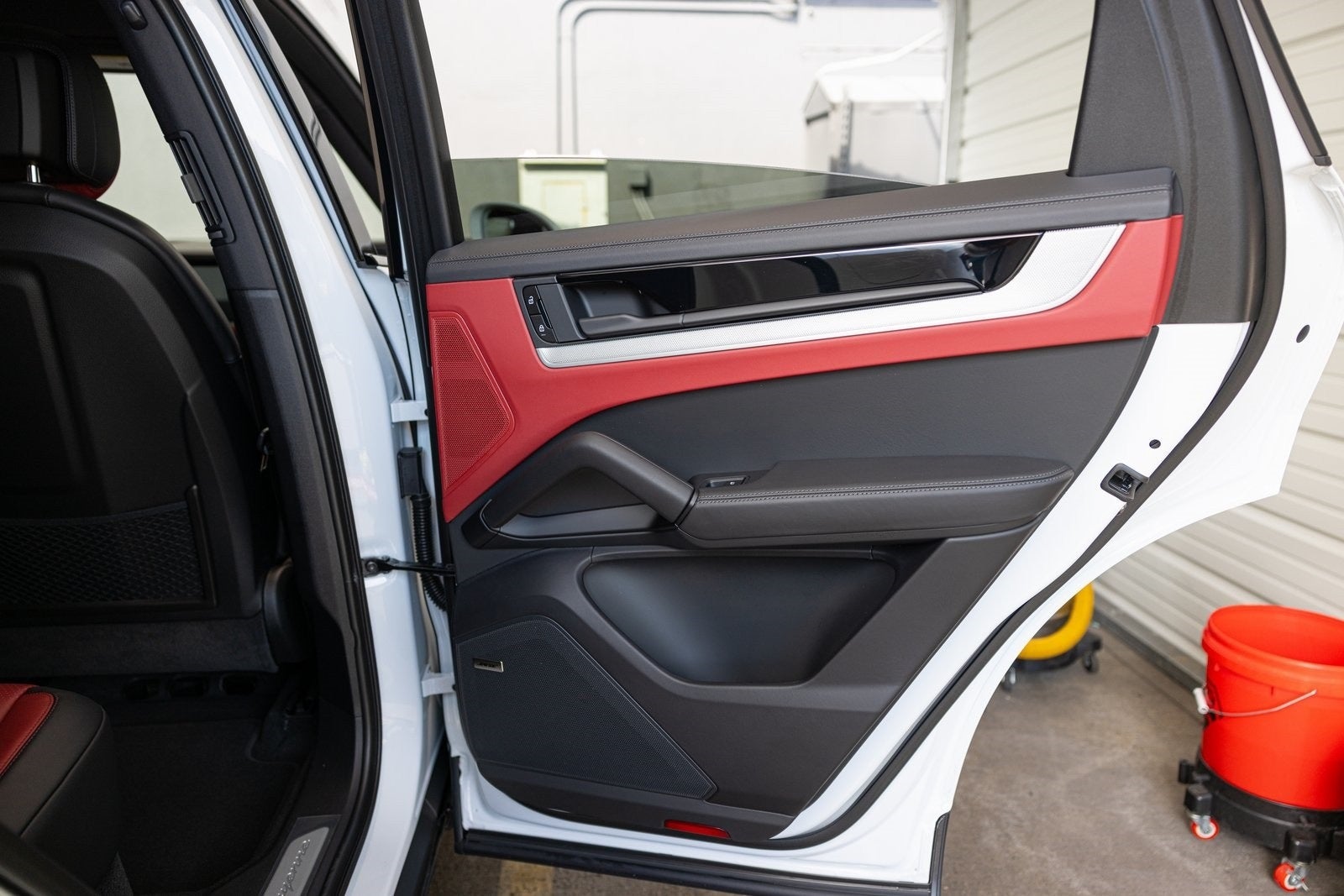 2024 Porsche Cayenne Coupe Base